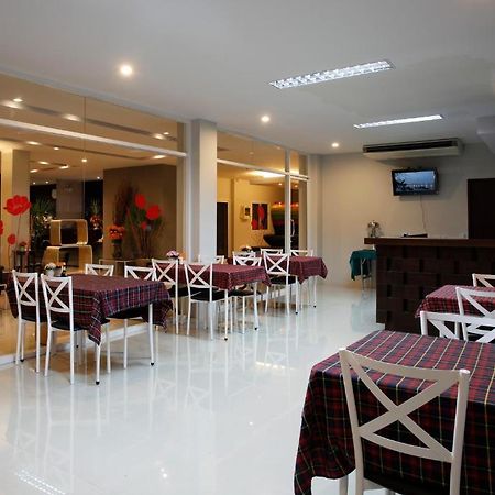 Nize Hotel - Sha Plus Phuket Exterior photo