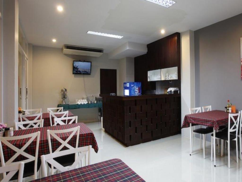 Nize Hotel - Sha Plus Phuket Exterior photo