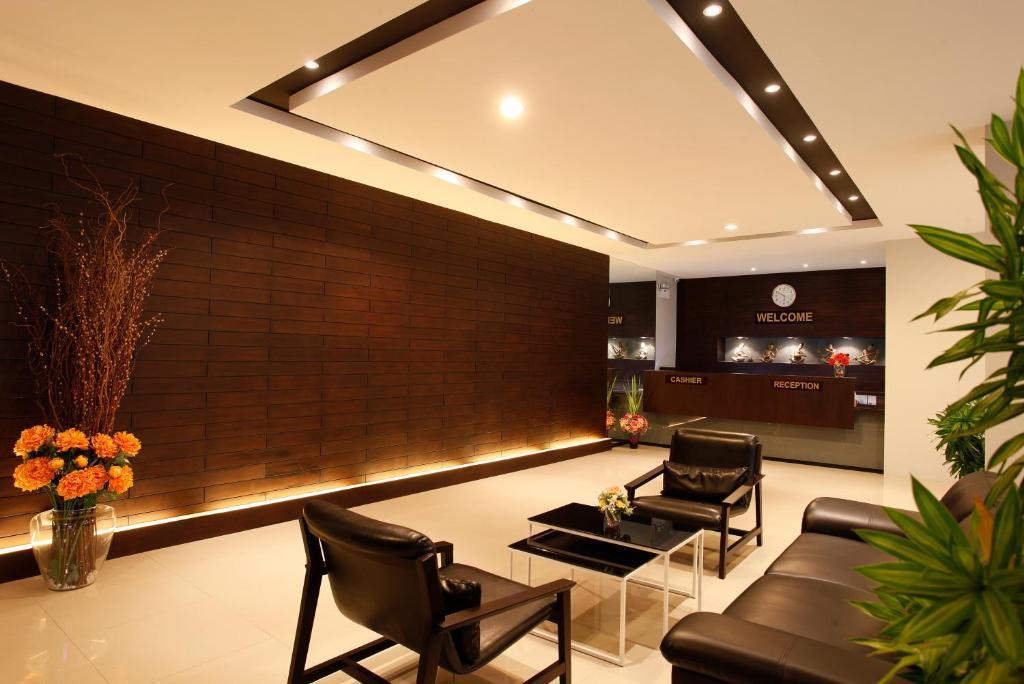 Nize Hotel - Sha Plus Phuket Exterior photo